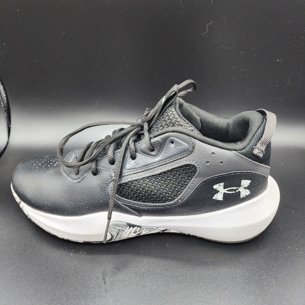 Under Armour UA Lockdown 6 Men's 10 Black and White Sneakers Like New In Box